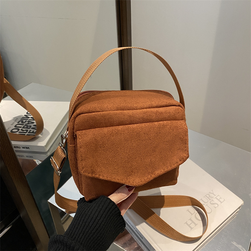 new Korean version single shoulder crossbody bag casual hundred bag designer fashionable and avant garde outdoor backpack trend shoulder bag bag