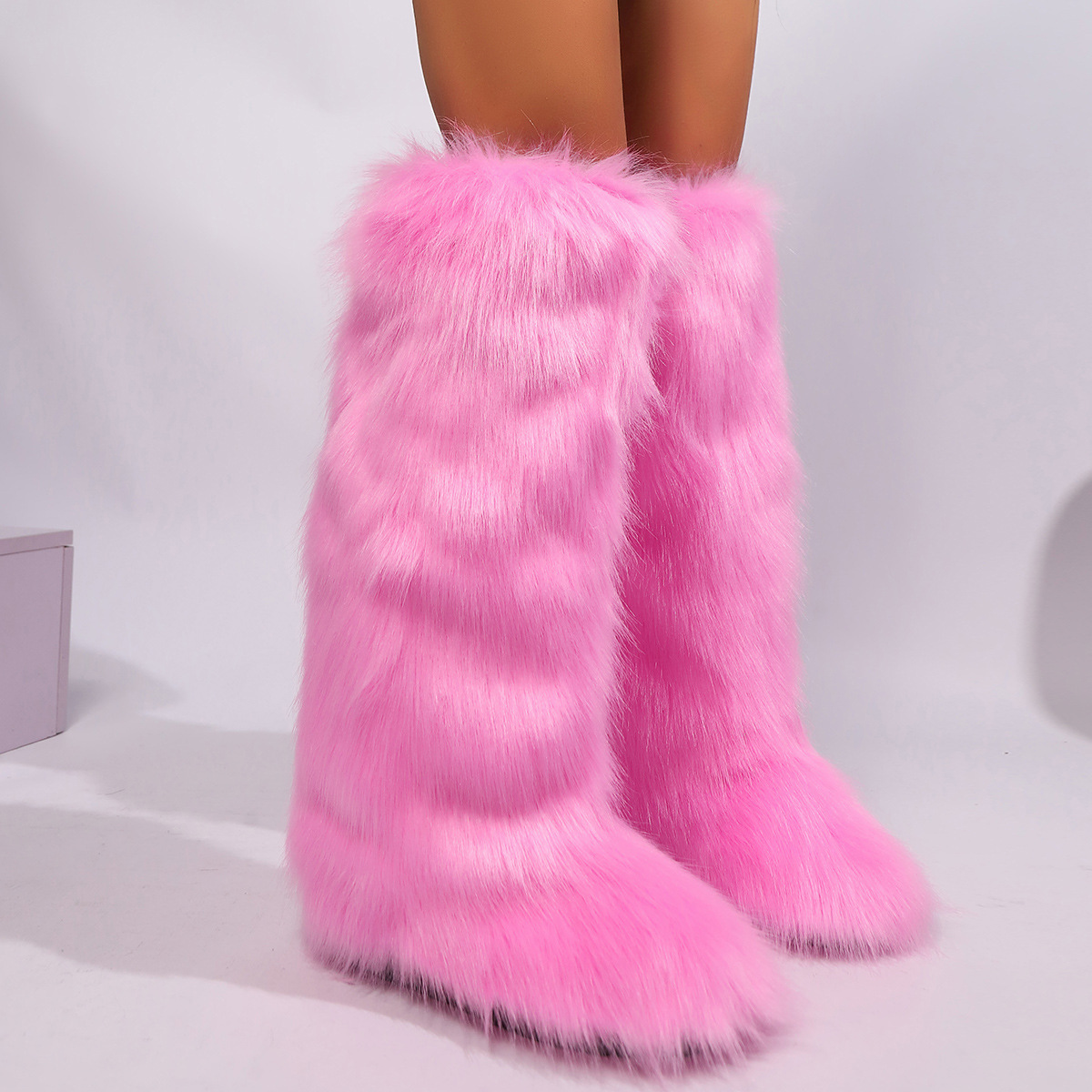 Furry warm boots 2025 Europe and the United States new tall net red trend knee-length leather boots thickened large size non-slip furry snow boots sup