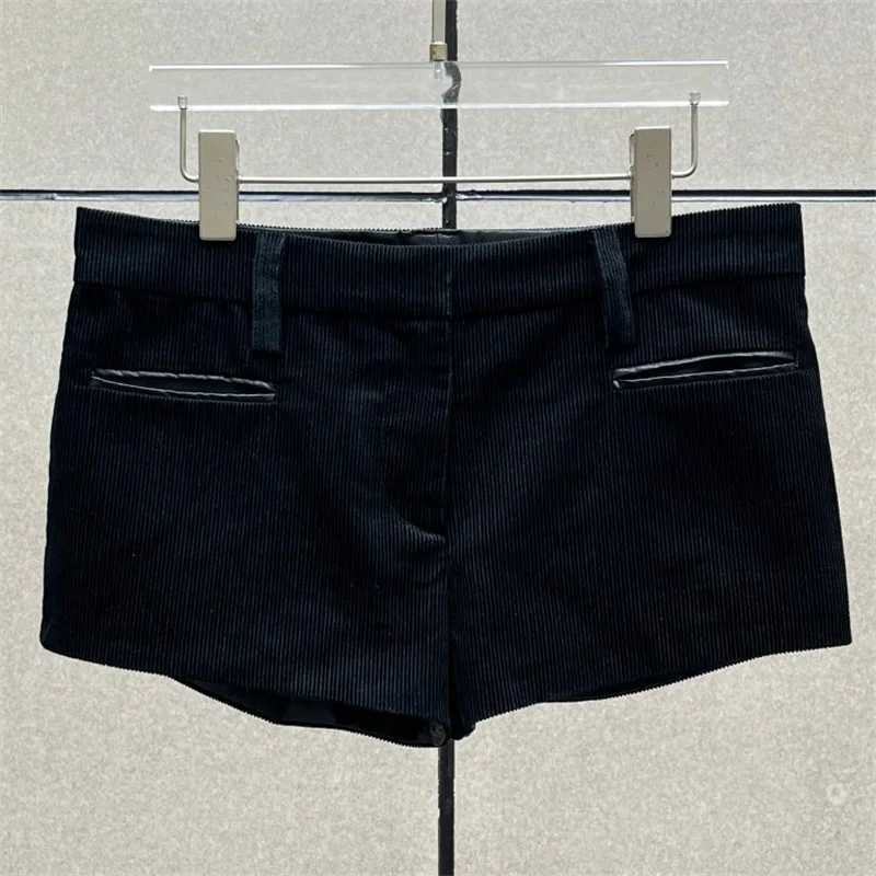 Short woman New in Fashion Leather Splicing Shorts for Spring 2025 Cotton blend corduroy womens pants Low waist slim fit shortsXJ241221