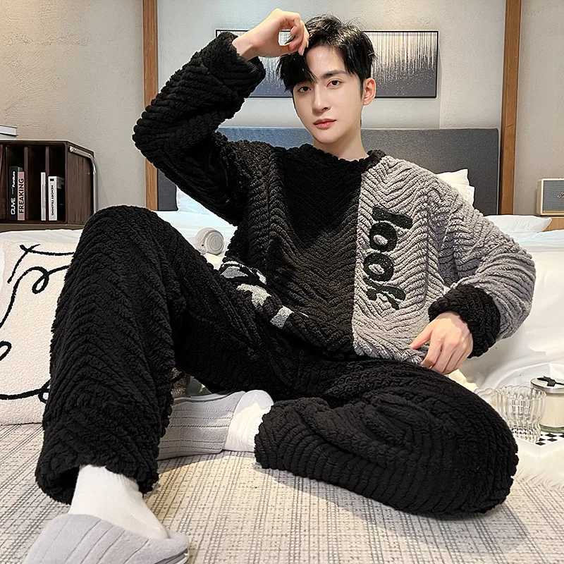 High quality thick warm flannel plus size mens pajamas winter pajamas casual wear fashionable striped pajamas W241221