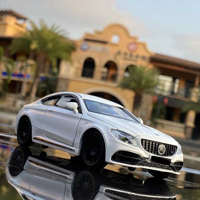 1 32 C63S Coupe Alloy Car Model Diecast Metal Toy Vehicles Car Model Collection Simulation Sound and Light Childrens GiftsXJ241221