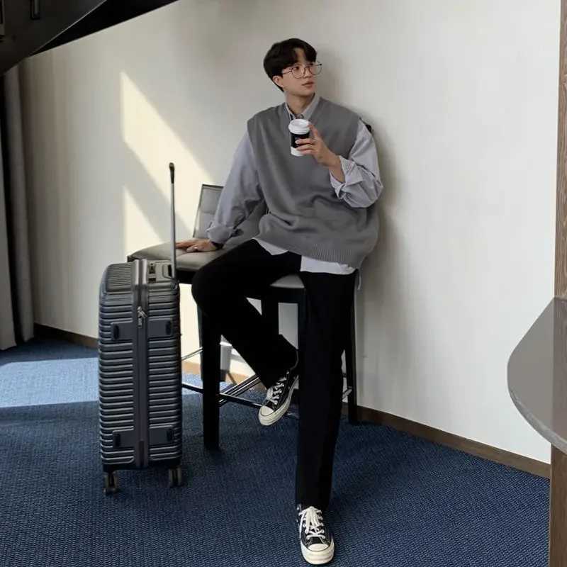 Plain Sleeveless Knitted Sweaters for Men Solid Color Man Clothes Waistcoat V Neck Vest White A Thick Winter Korean Autumn BaggyXJ241221