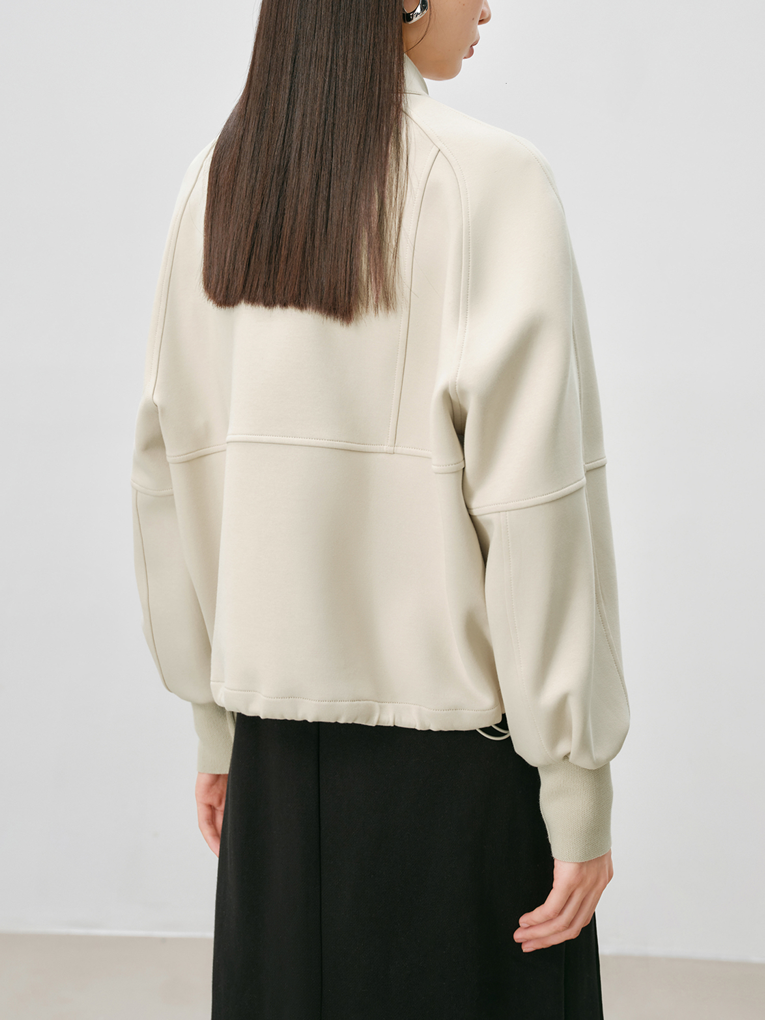 ZIQIAO Stand Collar Women Casual Coats Oatmeal Zip-Up Cropped Sweatshirt Jacket 2024 Autumn Cotton Short Sweatshirts 24Zq94212