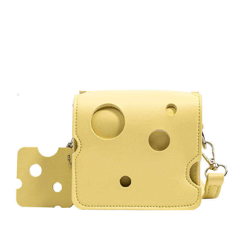 Internet celebrity personality fashion fresh cheese 2024 autumn and winter new style western-style texture small square bag popular this year