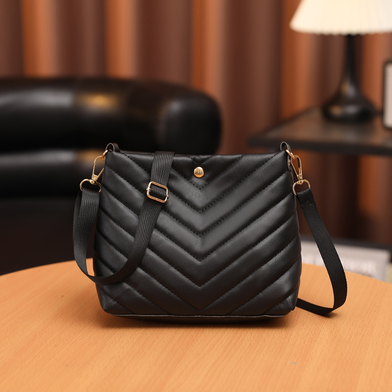 New Embroidery Bucket Leather Bag Fashion Designer Multi functional Personalized Women s Shoulder Bag Trendy Crossbody Bag bag
