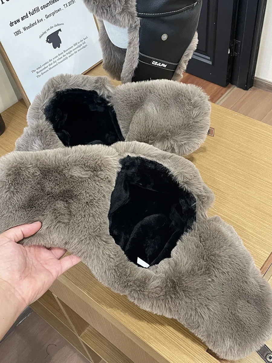 Leather filling material Lei Feng hat mens and womens big head warm bicycle ear protector outdoor plug thick pilot hat 241220