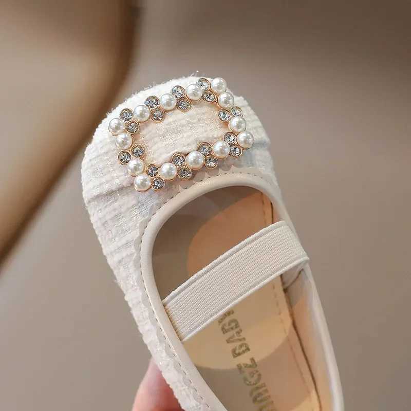 Sneakers Children Leather Shoes for Girls 2024 Autumn New Fashion Elegant UK Style Soft Sole Princess Beading Sweet Party Single Shoes H241221