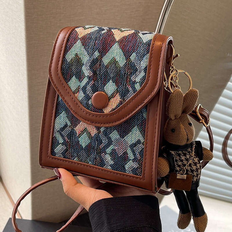2024 popular high-quality and fashionable vertical crossbody women, Instagram niche single shoulder phone bags, checkered bags for women