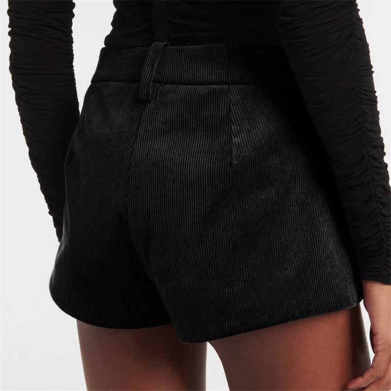 Short woman New in Fashion Leather Splicing Shorts for Spring 2025 Cotton blend corduroy womens pants Low waist slim fit shortsXJ241221
