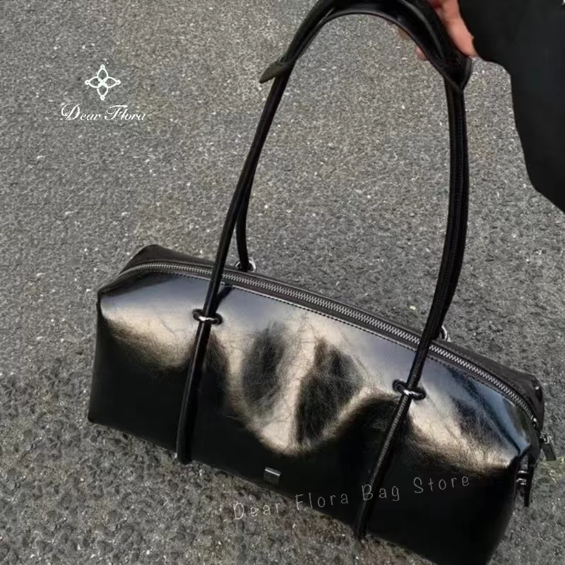 New women s Boston pillow style handbag spicy girl fashion motorcycle designer shoulder bag retro large capacity handbag bag
