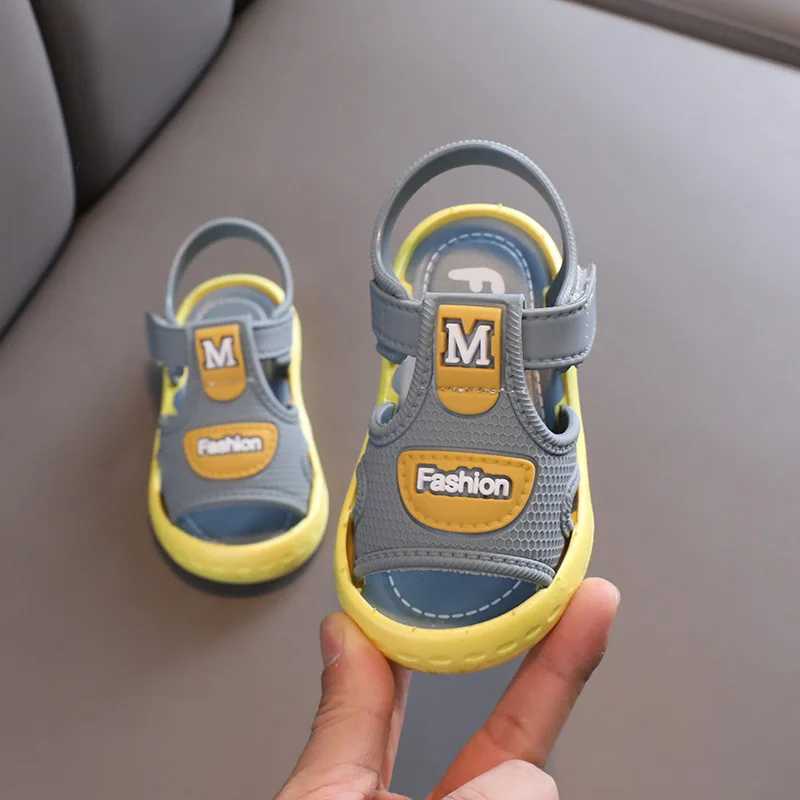 Sneakers Girls boys walking shoes cute letters baby sandals childrens outdoor shoes non slip shoes childrens soft soled shoes H241221