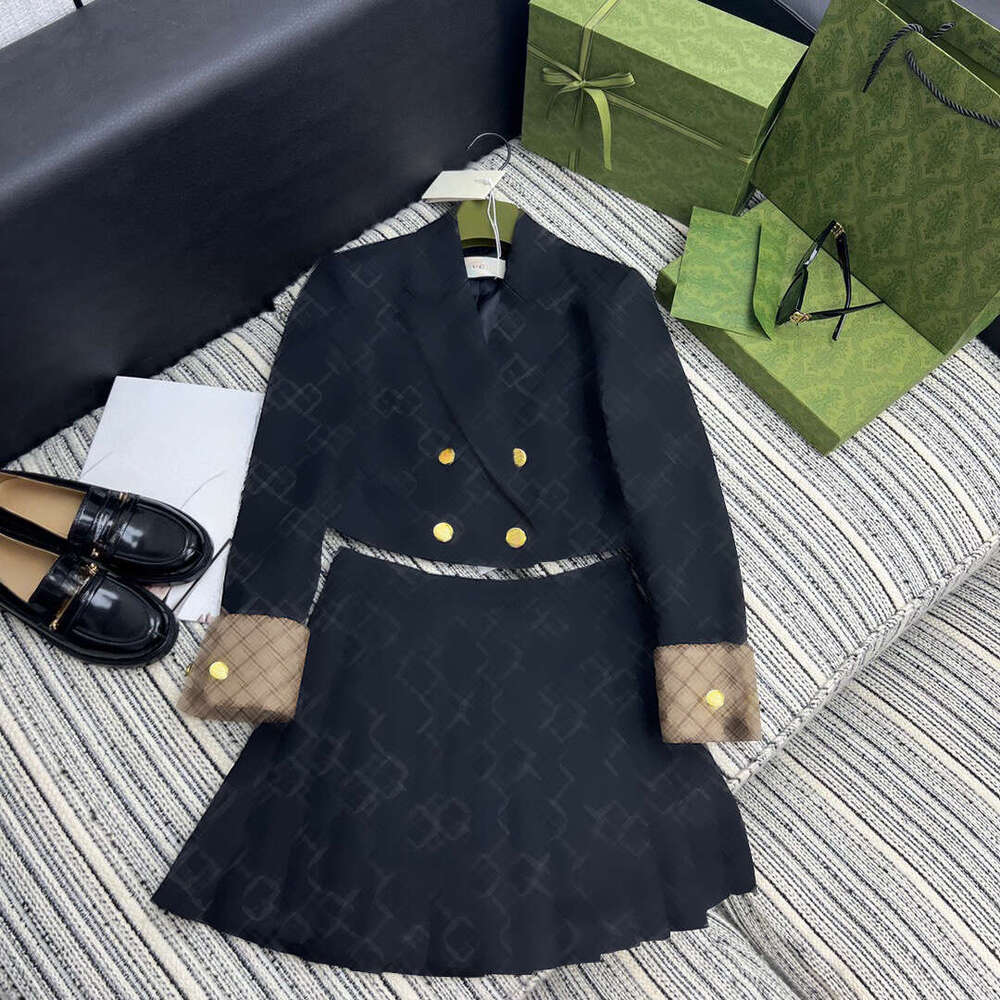 dress women designer suit women brand spring skirt fashion jacquard logo ladies Long sleeves Short suit jacket girl high-quality Pleated skirt Dec 20