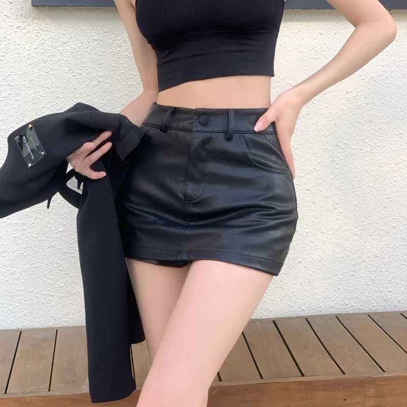 Black PU Leather Culottes American Retro High Waist Versatile Shorts Fashion Chic Design Sexy Hip Wrapped Mini SkirtXJ241221