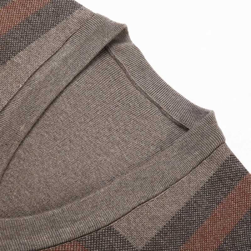 Mens V-neck Sleeveless Vest Classic Business Mens Knitted Vest Cardigan SweaterXJ241221