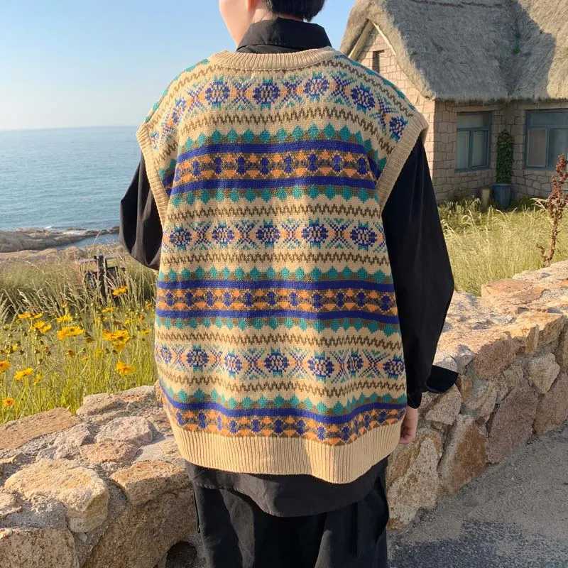 New Arrivals Japanese Retro Knitted Sweater Vest Men Ethnic Style Patchwork Loose Handsome Waistcoat V-neck Sweater OversizeXJ241221