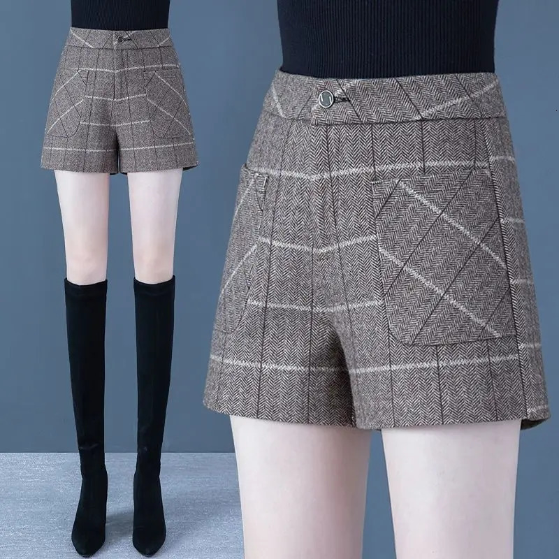 Simplicity Fashion Autumn Women Woolen Plaid Zipper Button Korean Casual High Waist Loose Aline Wide Leg Bootcut Shorts 241218