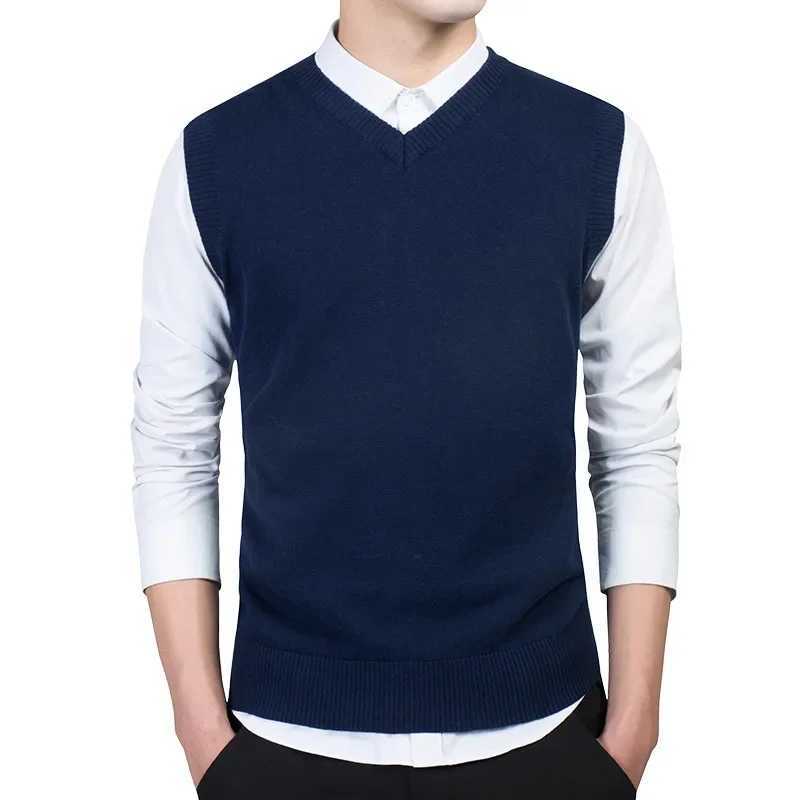 Spring Autumn Knit Vest Male Casual Sweater V-Neck Waistcoat Man Warm Sweaters Vest Knitwear Jumpers Sleeveless Vest Man ClothesXJ241221