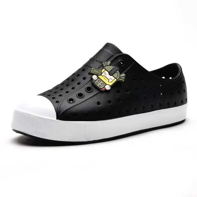 Sneakers Kids Cave Shoes Summer New Boys Girls Garden Clogs EVA Slip-On Sports Sandals Unisex Lightweight Outdoor Beach Water Shoes H241221