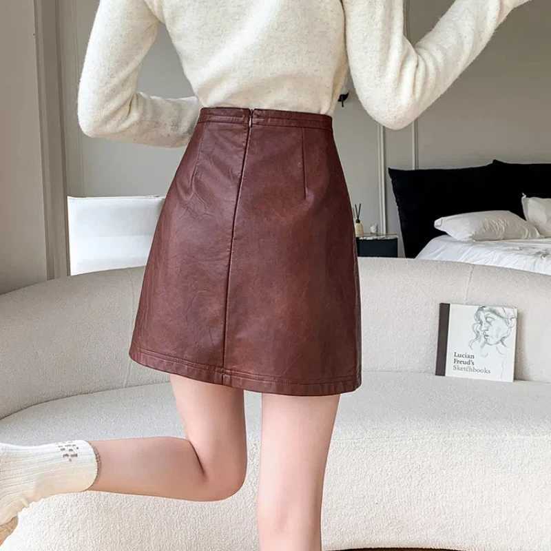 Ladies New Fashion PU Leather Mini Skirt Korean Style Autumn Winter High Waist A-line Leathers Skirts Women Casual Short SkirtsXJ241221