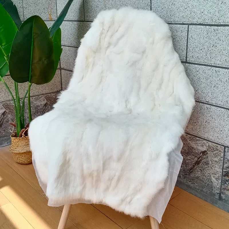1Pcs Thicken Rabbit Fur Plush Blanket Soft Furry Comfortable Sofa Nap Rugs Bedroom Warm Blanket Home Decor 100x50cmXJ241220