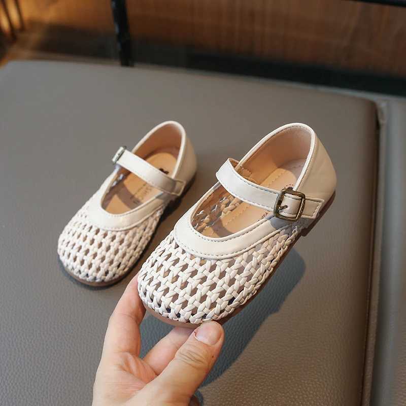 Sneakers Girls Artificial Leather Shoes 2024 Summer New Children Hollow Casual Sandals Kids Fashion Shoe H241221