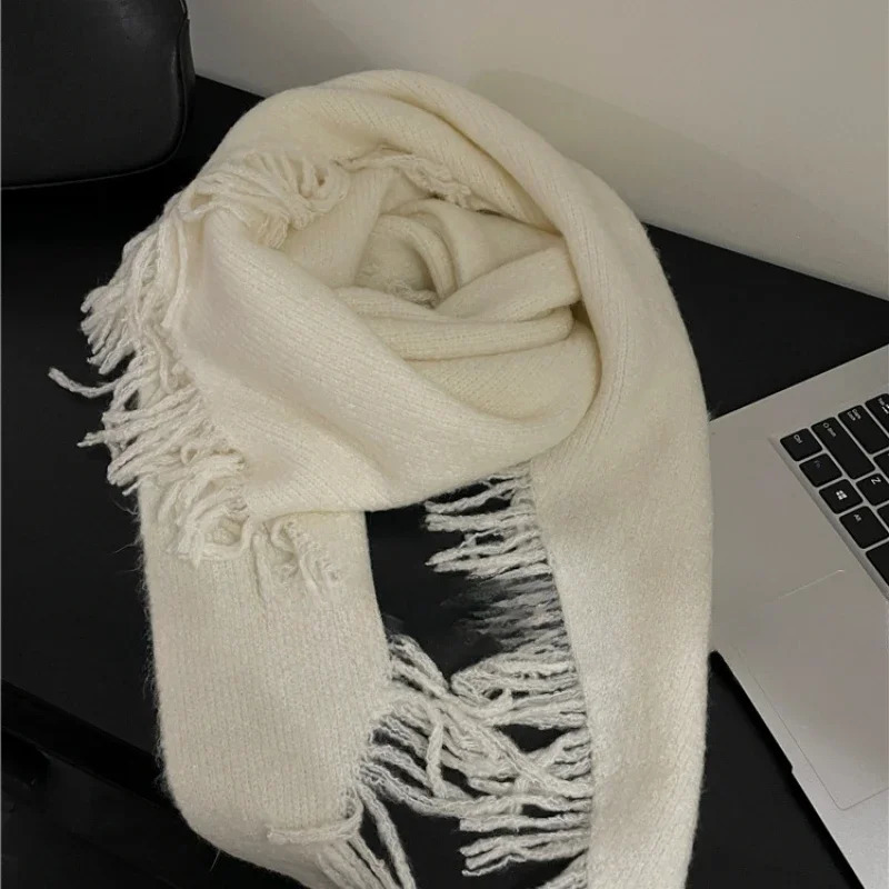 Fashionable Versatile Wool Blend Shawl Autumn Winter High Quality Knit Soft Warm Scarf Female Thermal Triangle Scarf Ladies 241220