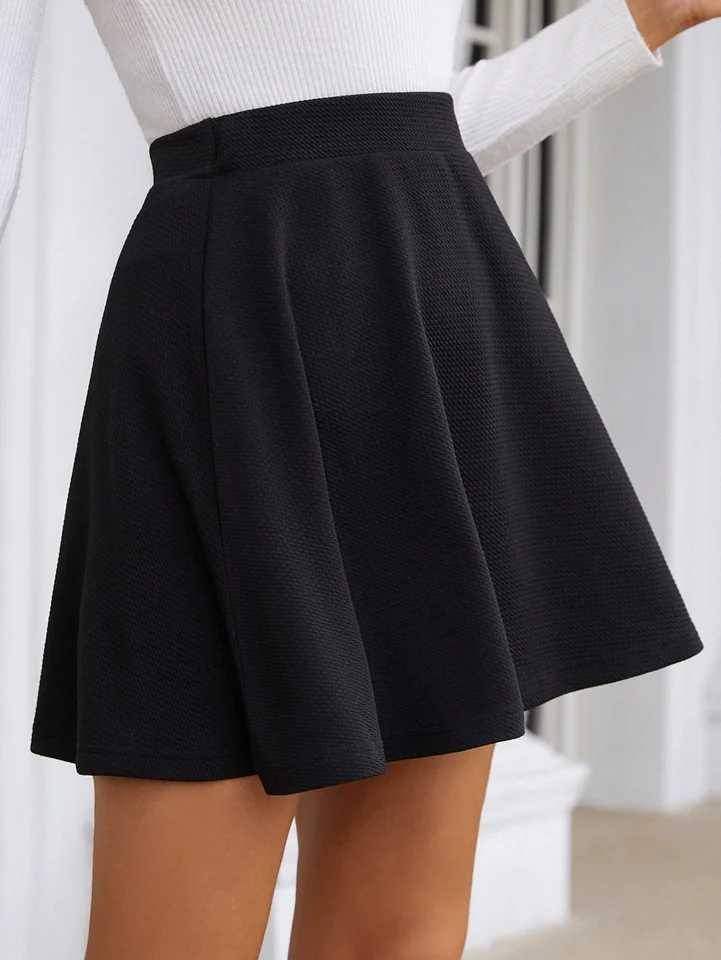 Solid color skirt fluffy skirt elastic waist elastic mid waist black umbr skirt big swing skirt short skirtXJ241221