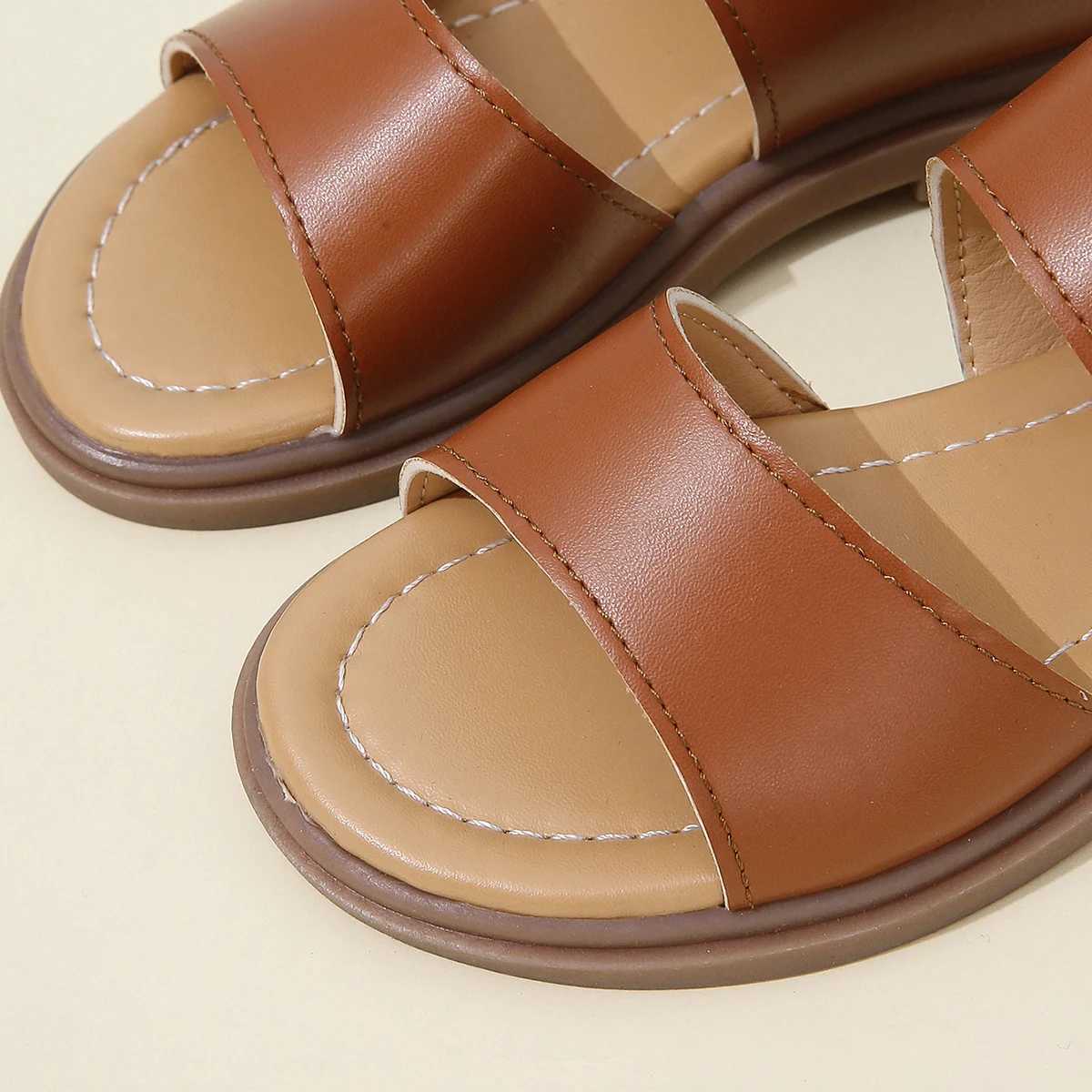 Sneakers Brown bag headlines with hollow PU Velcro design flat bottom cute fashionable sandals suitable for various summer festivals H241221