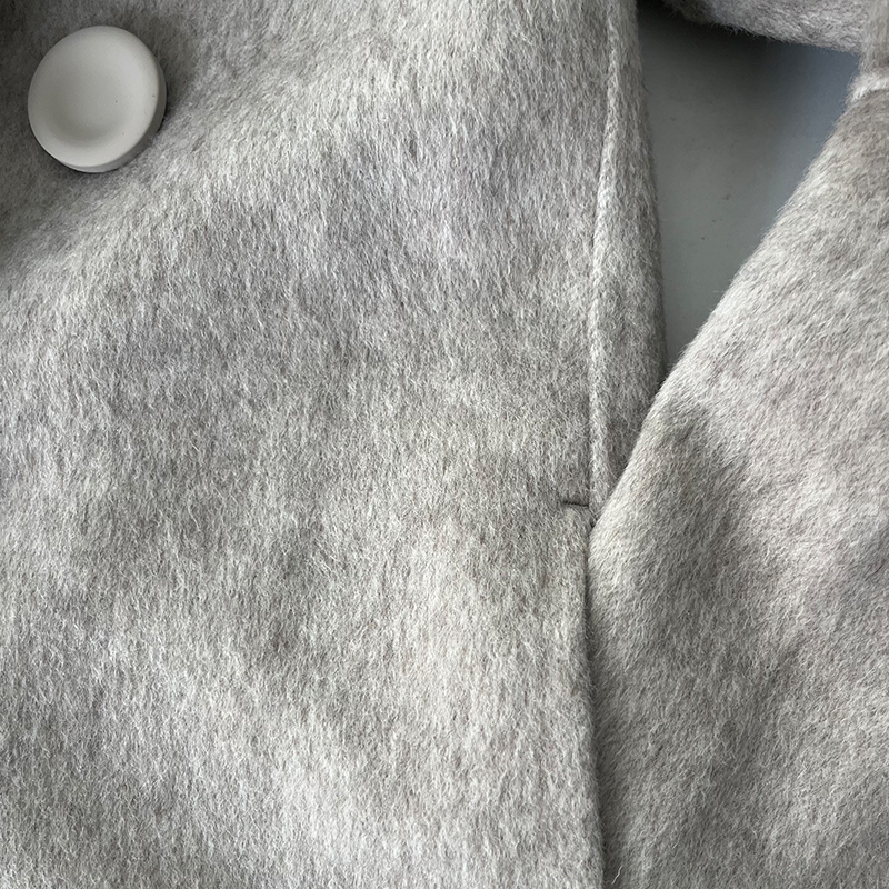 Elegant Solid Color Women's Wool Coats - Stylish & Warm Over-Sized Options
