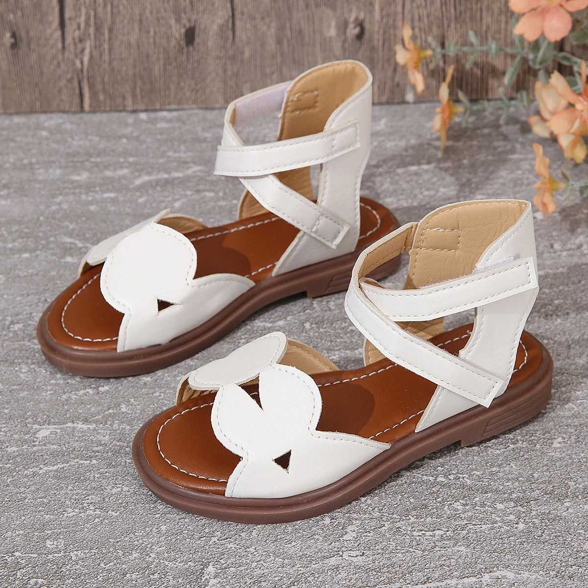 Sneakers Girls sandals new summer medium and large children princess shoes baby soft bottom sandals H241221