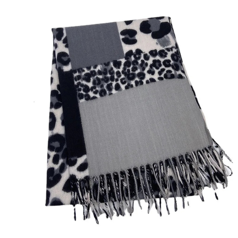 Cashmere Scarves for Woman Leopard Pashmina Fashion Long Shawls Ladies Soft Blanket Scarf Winter Wrap Tassels 241220