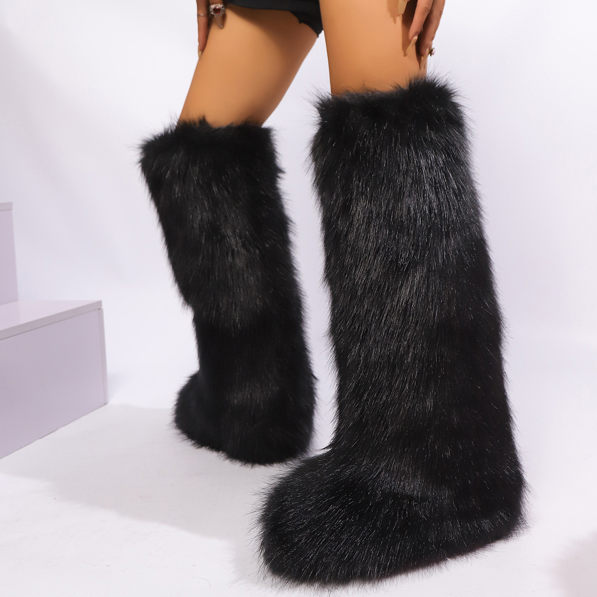 Furry warm boots 2025 Europe and the United States new tall net red trend knee-length leather boots thickened large size non-slip furry snow boots sup