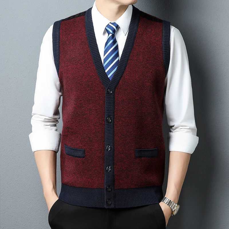 2023 Mens Cardigan Tank Top Business Leisure Fashion Knitted Sweater Warm V-neck Tank Top with PocketsXJ241221