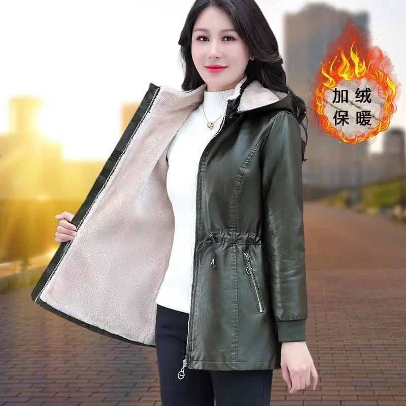 Autumn Winter Jackets Plus Velvet Womens Leather Coat Black Green Hooded Fashion Outwear Zipper Thick Warm Short Jacket 241216