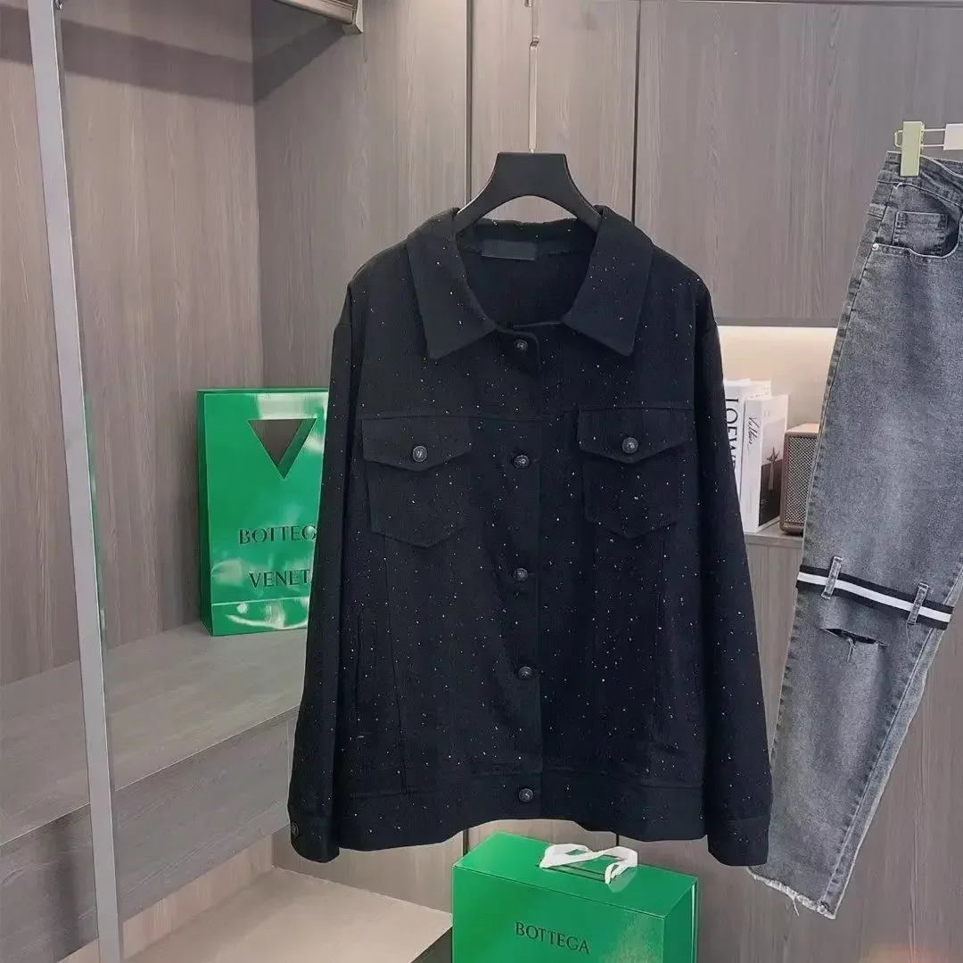 Jeans Coat For Men Button Casual Slim Short Denim Jackets Man Diamond Black Japanese Loose Chic Elegant Low Cost Rock Y2k Korea 241217