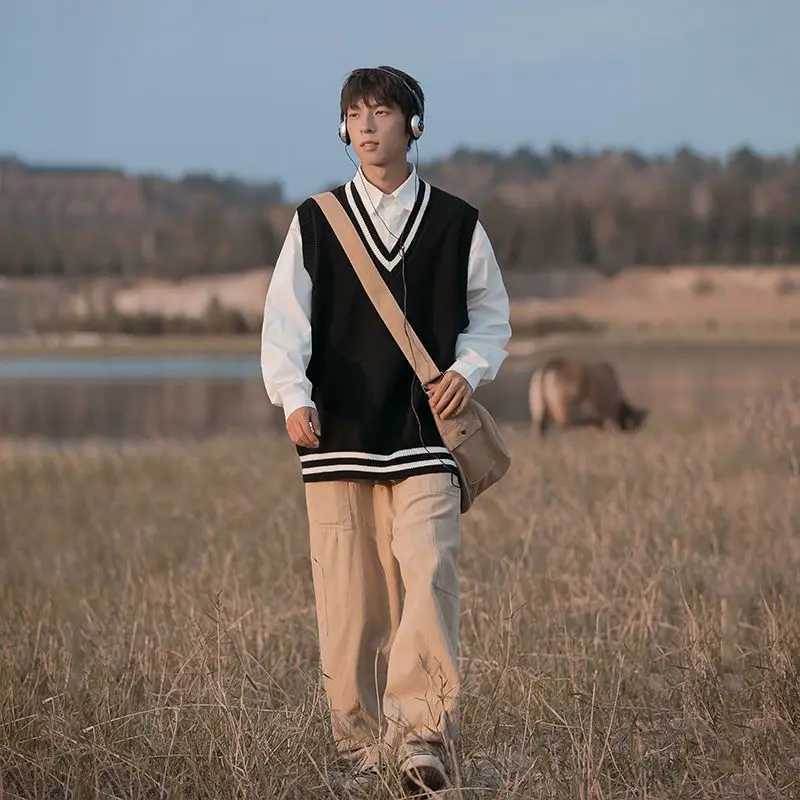 Sleeveless Sweater Vest Men V-neck Patchwork Loose Preppy Students Classic Spring Knitted Jumper Korean Fashion Retro Y145XJ241221