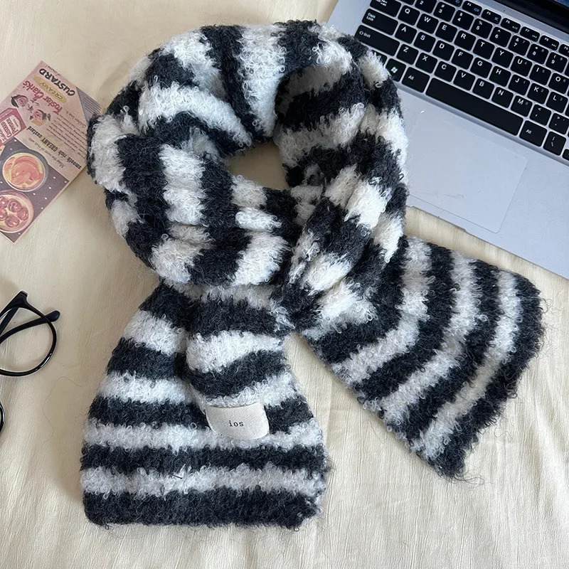 Korean Sle Striped Knitted Scarf Women Winter All-Match High-Grade Wool Warm Christmas and Year Gift 241220