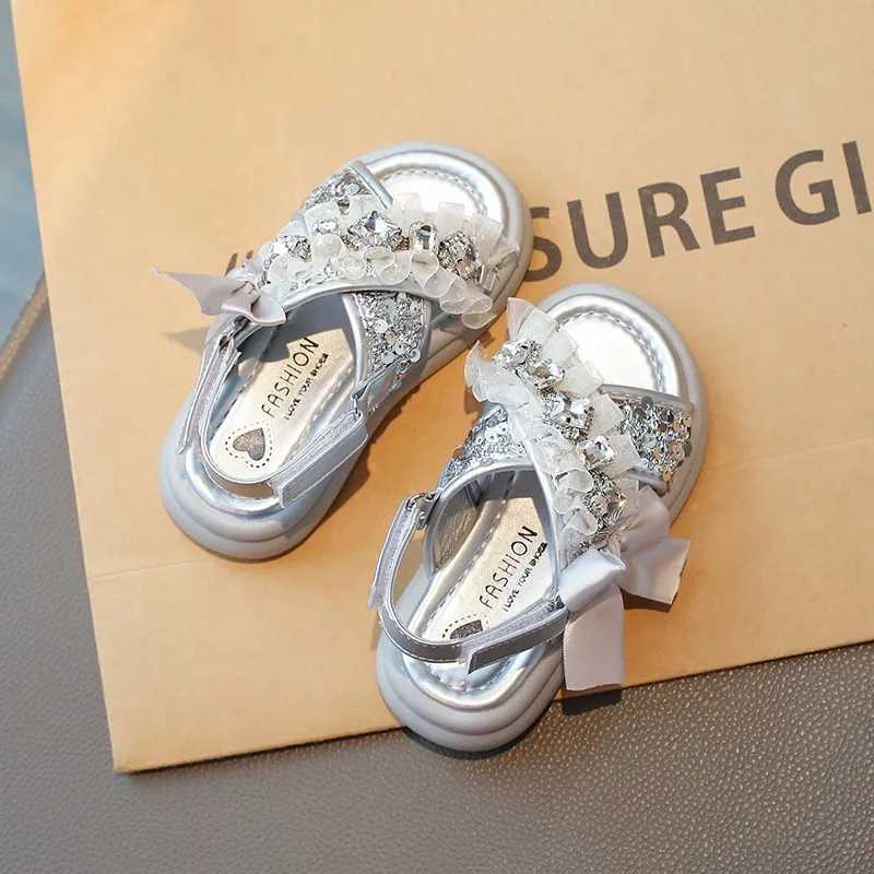 Sneakers Girls Princess Sandals 2024 Summer New Baby Sparkly Rhinestones Bow Shoes Fashion Non-slip Flat Childrens Sandals Slipper H241221