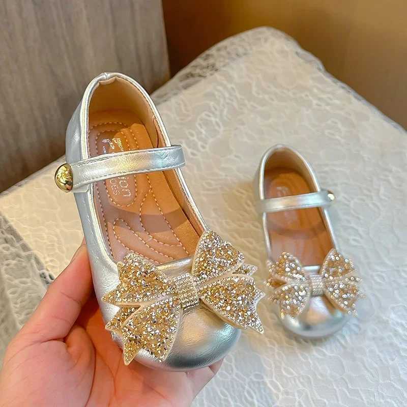 Sneakers Children Princess Leather Shoes for Girls 2024 Autumn New Fashion Soft Bottom Chic Bowtie Anti-slippery Performance Dress Shoes H241221