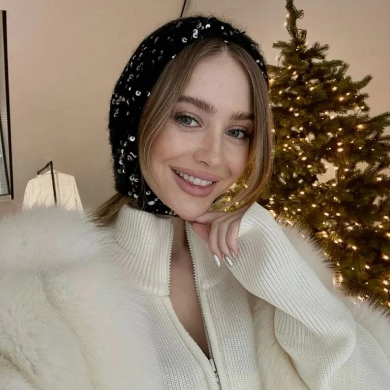 Ins Sequined Pullover Beanies Cap for Women Autumn and Winter Warm Versatile Ear Protector Cute Lace-up Knitted Hat 241214