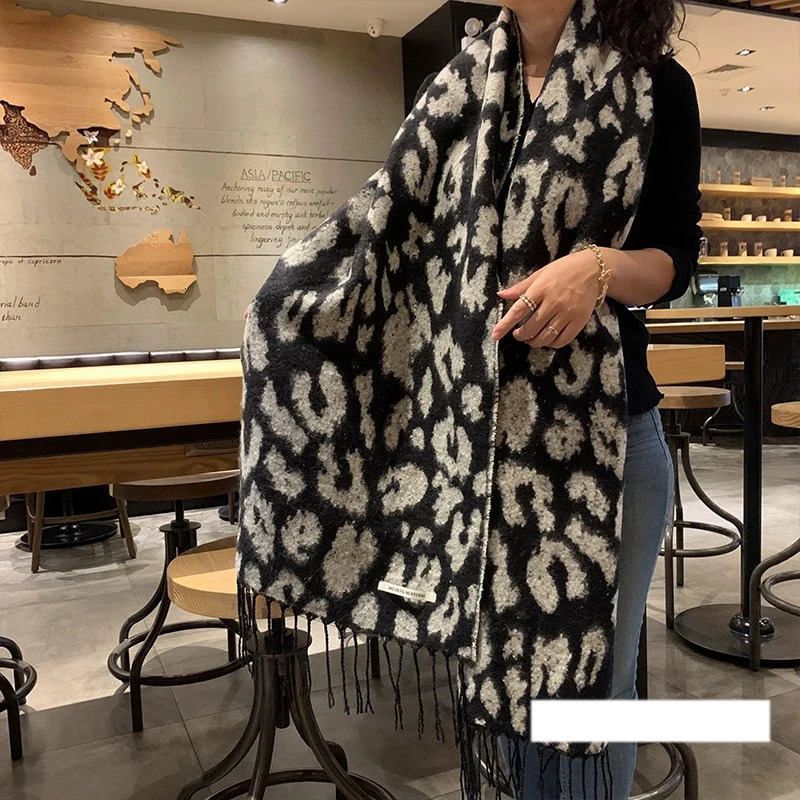 Fashion Spotted Leopard Cashmere Scarf Winter Women Wool Shawl Neckerchief 241220