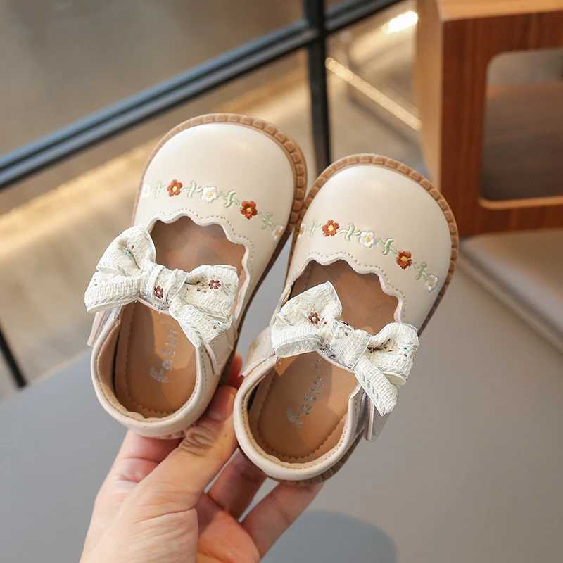 Sneakers Sweet Style Baby Girls Leather Shoes Children Kids Love Bow Princess Shoes Soft Sole Anti Slip Lightweight Infant Toddler Shoes H241221
