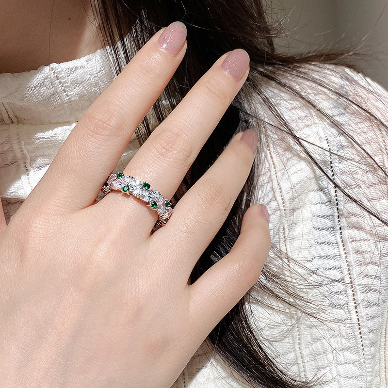 Sparkling Wedding Designer Rings Luxury Jewelryb Soild 100% 925 Sterling Silver Oval Row White Moissanite Diamond Gemstones Party Women Engagement Ban