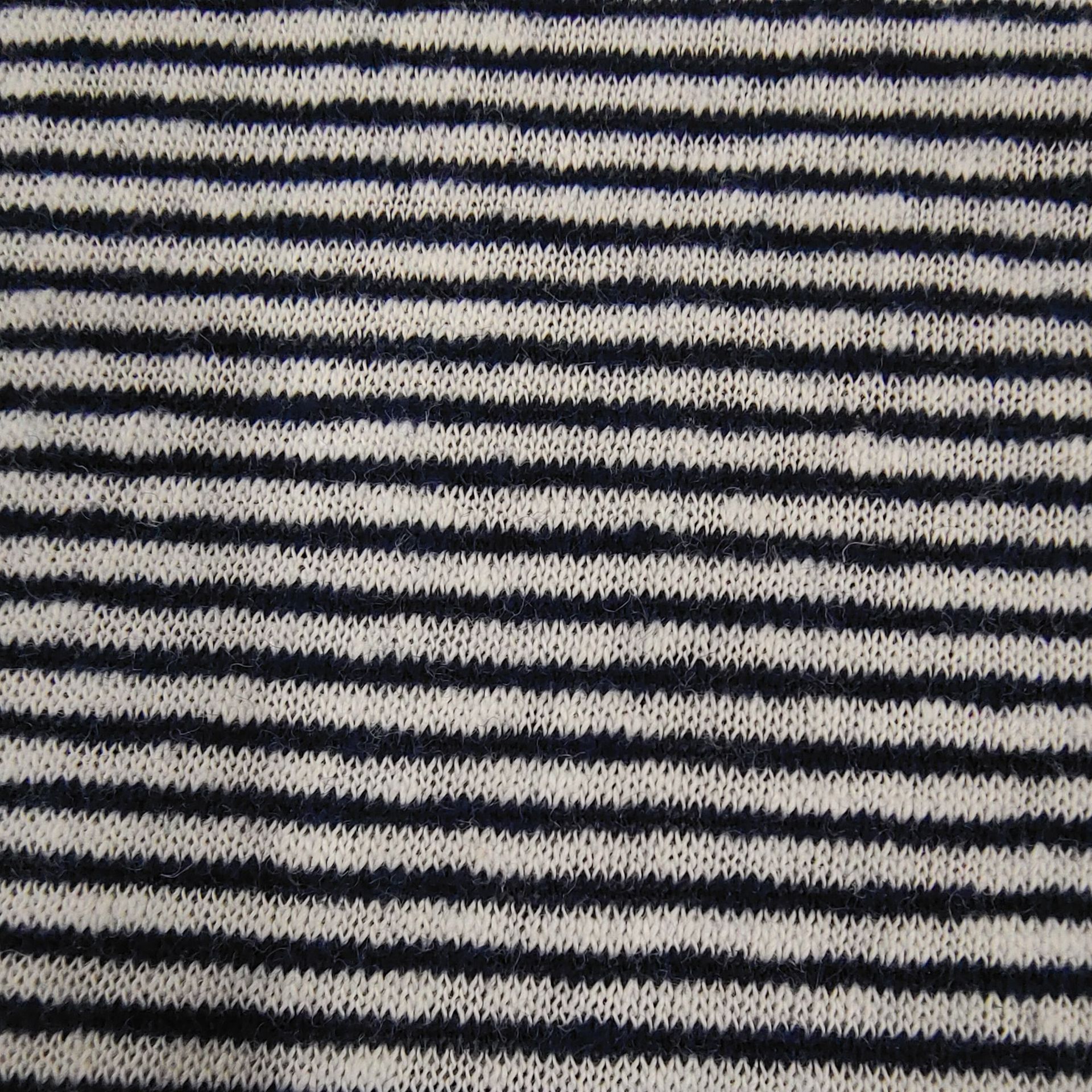 Knitted Linen-Silk Blend Fabric Ideal for Breathable Summer Wear