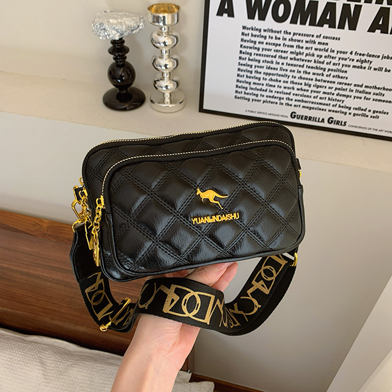 Womens Designer Shoulder Bags: Chic Flap Bag With Dia Pattern, Lightweight Single Crossbody For Everyday Elegance New Free Delivery Designer Bag
