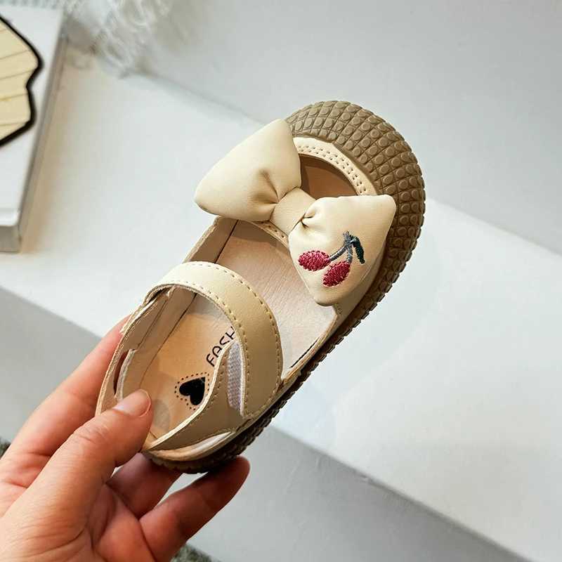 Sneakers Girls Fashion Sandals Beige Bow Girls Baby Toddler Shoes Summer New Khaki Lightweight Non-slip Childrens Sandals Girl Shoes H241221