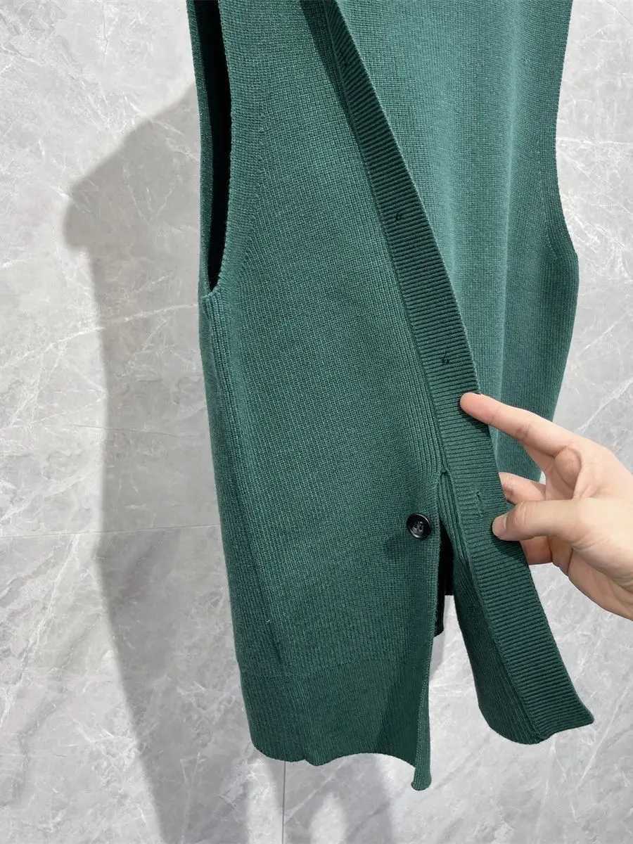 Asymmetric Design Mens knitted Vest Spring and Autumn Sleeveless O-neck Sweater Coat Korean Fashion Tank Tops Male WaistcoatXJ241221