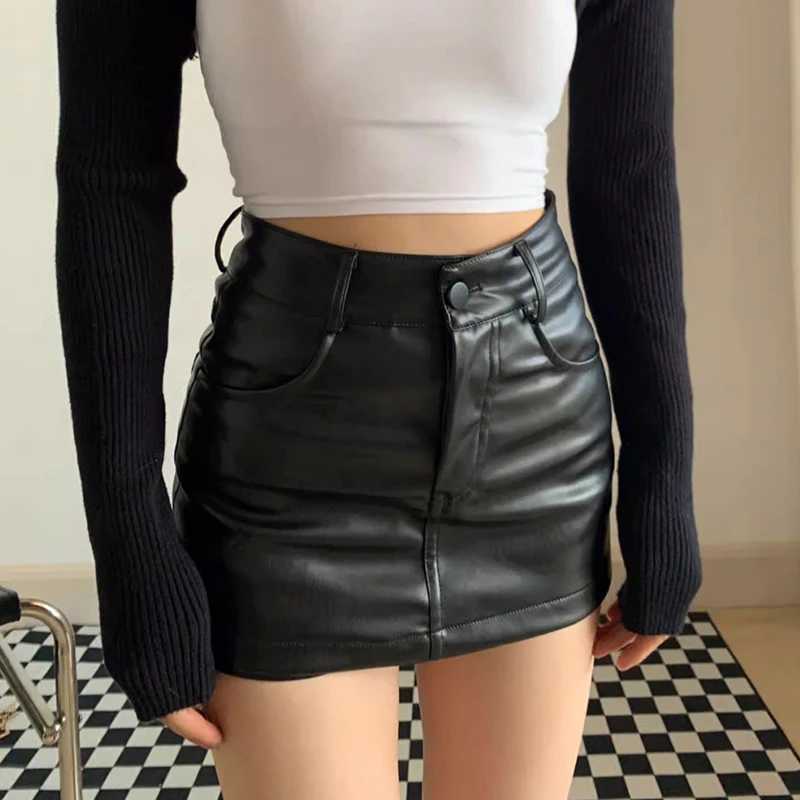 Retro High Waist PU Culottes Women Versatile Shorts Skirt Slim Fitting Sexy Hip Wrap Skirt All-Match Sweet And Spicy SummerXJ241221