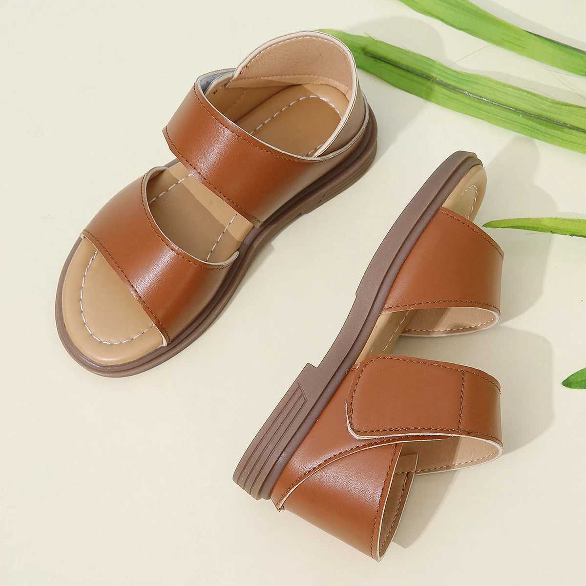 Sneakers Brown bag headlines with hollow PU Velcro design flat bottom cute fashionable sandals suitable for various summer festivals H241221