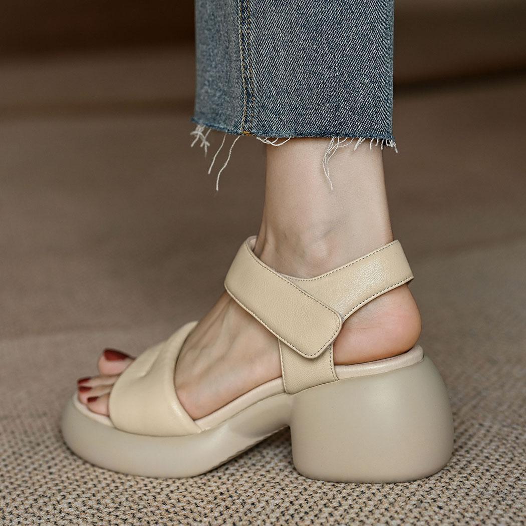 Thick soled high for women's 2024 summer new soft leather thick heels with raised waterproof platform, black open toe sandals #50 ddmykukumalu